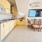 Miline-4 By Interhome Apartamento Rogoznica (Sibenik-Knin)